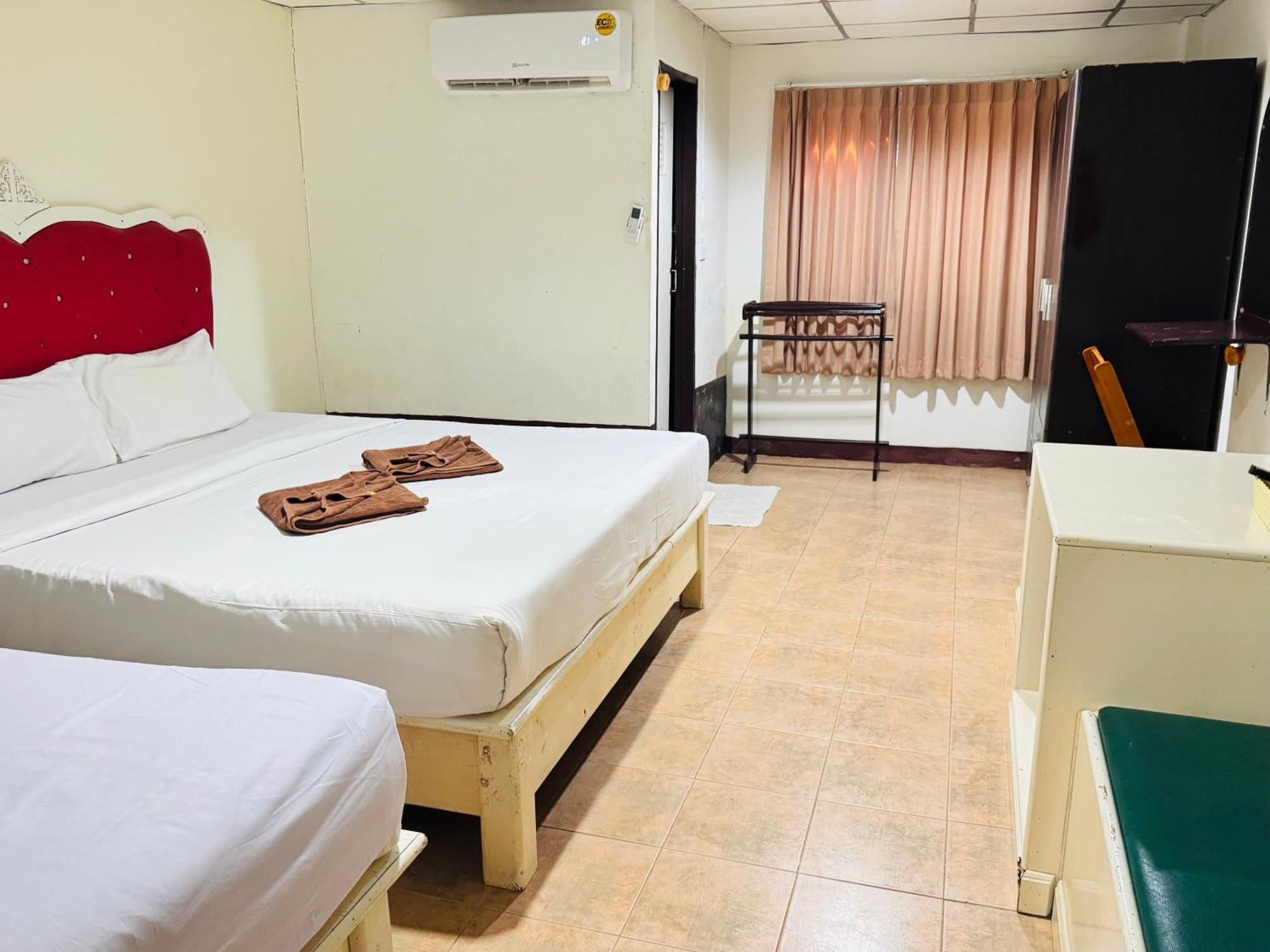 Hotel Golden Bee Phiphi Exterior foto